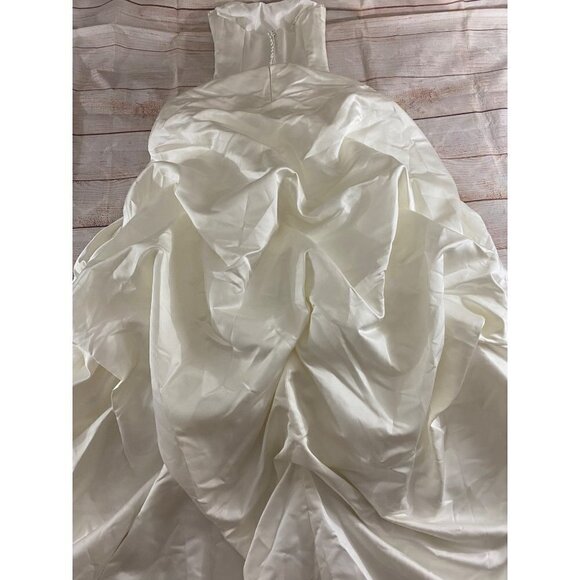 Demetrios Women's Ivory Sleeveless Ball Gown Wedding Dress - 2 - Picture 12 of 15